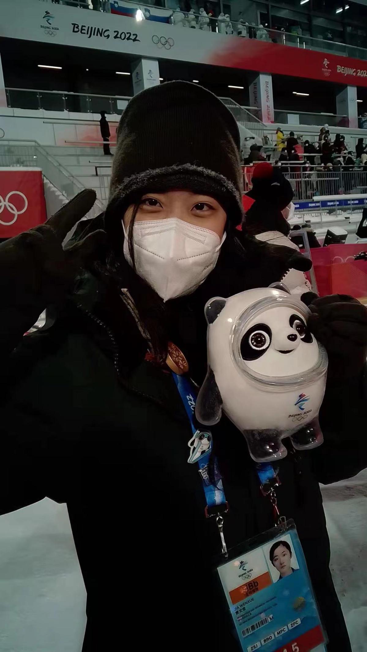 437682b742ea4fbcb0a9aac8b2392c68