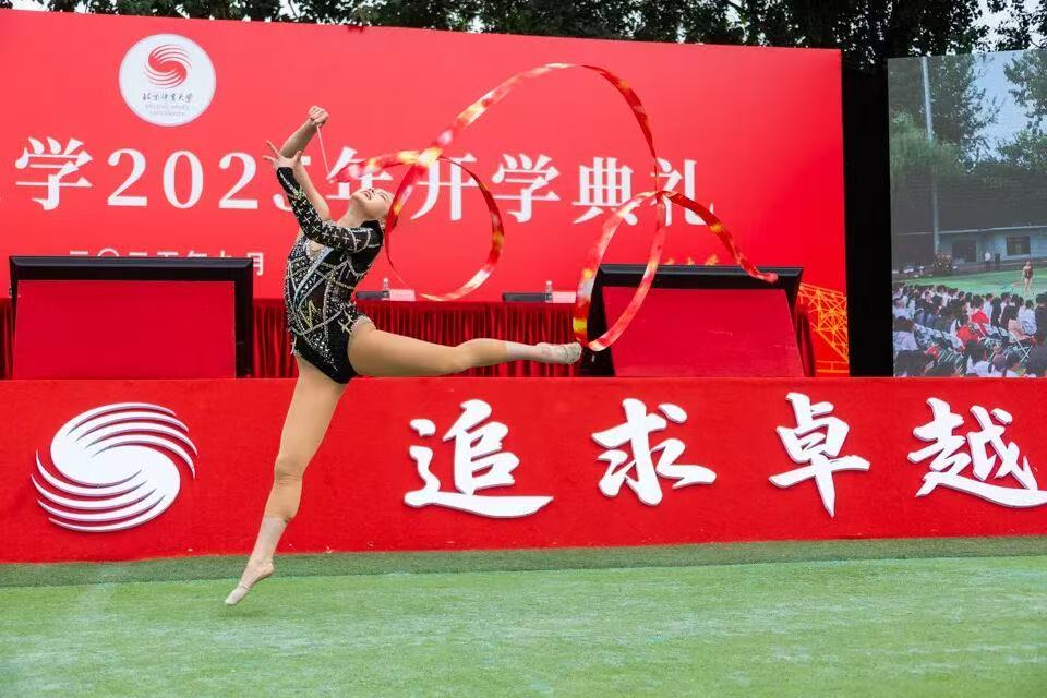 295fc7d2325049a389ca944c4e4e30ff.jpg